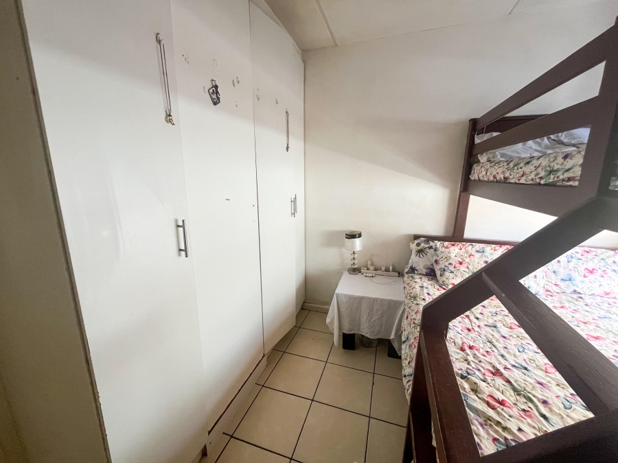 2 Bedroom Property for Sale in Maitland Western Cape